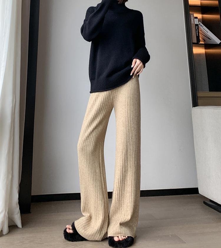 Elegantly Styled Pants for Everyday Wear