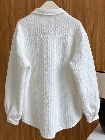 Sophisticated Blouse with a Clean Classic Look