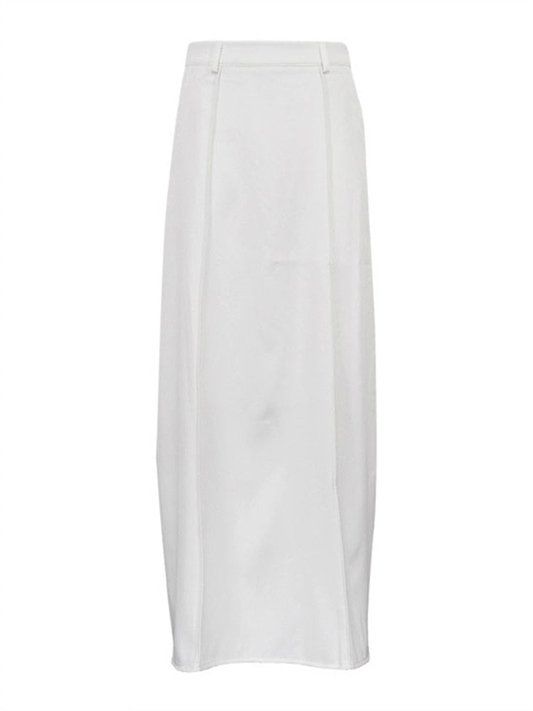 Effortlessly Elegant Garment with a Timeless Design