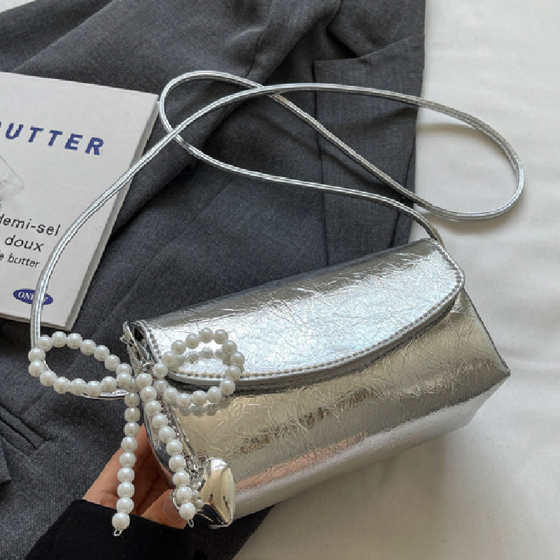 Gracefully Styled Bag for Any Occasion