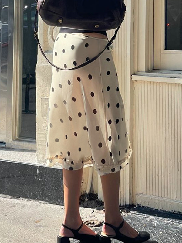 Well Tailored Garment with a Graceful Silhouette