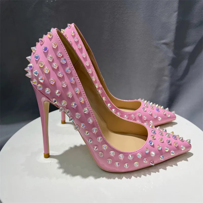 Classic Vintage Heels with a Flattering Fit