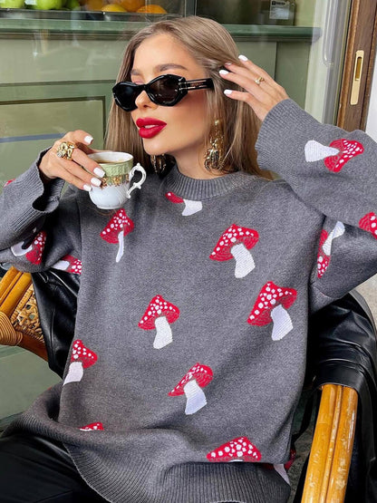 Effortlessly Elegant Sweater with a Timeless Design