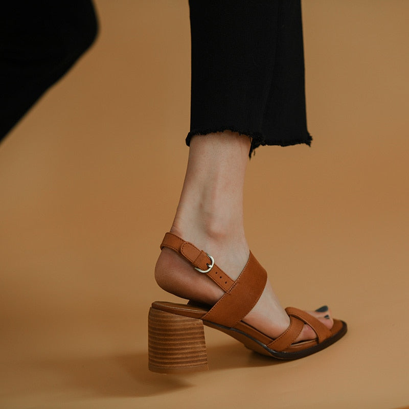 Effortlessly Elegant Garment with a Timeless Design
