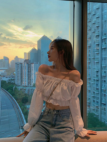 Classic Vintage Blouse with a Flattering Fit
