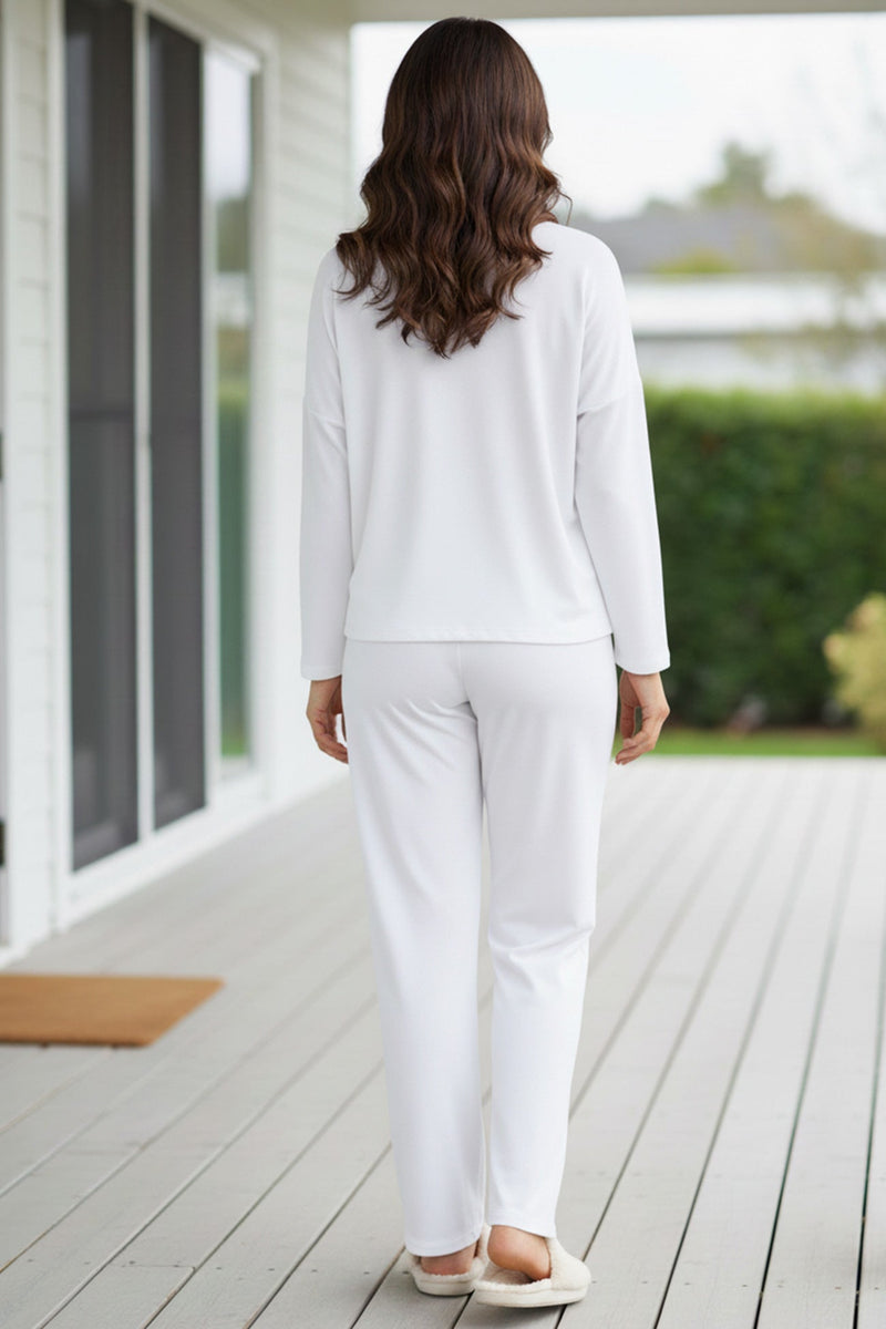 Well Tailored Pullover with a Graceful Silhouette