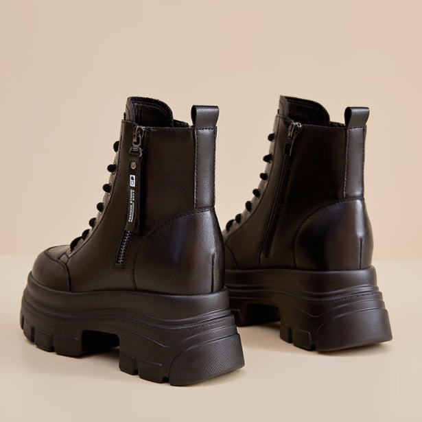 Well Tailored Boots with a Graceful Silhouette