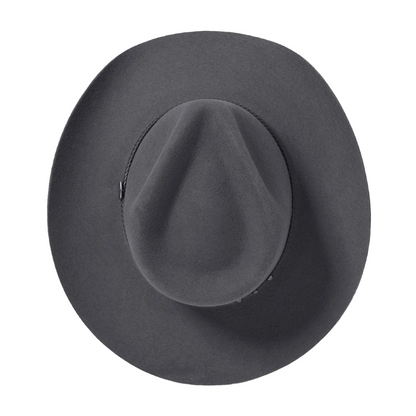 Effortlessly Elegant Garment with a Timeless Design