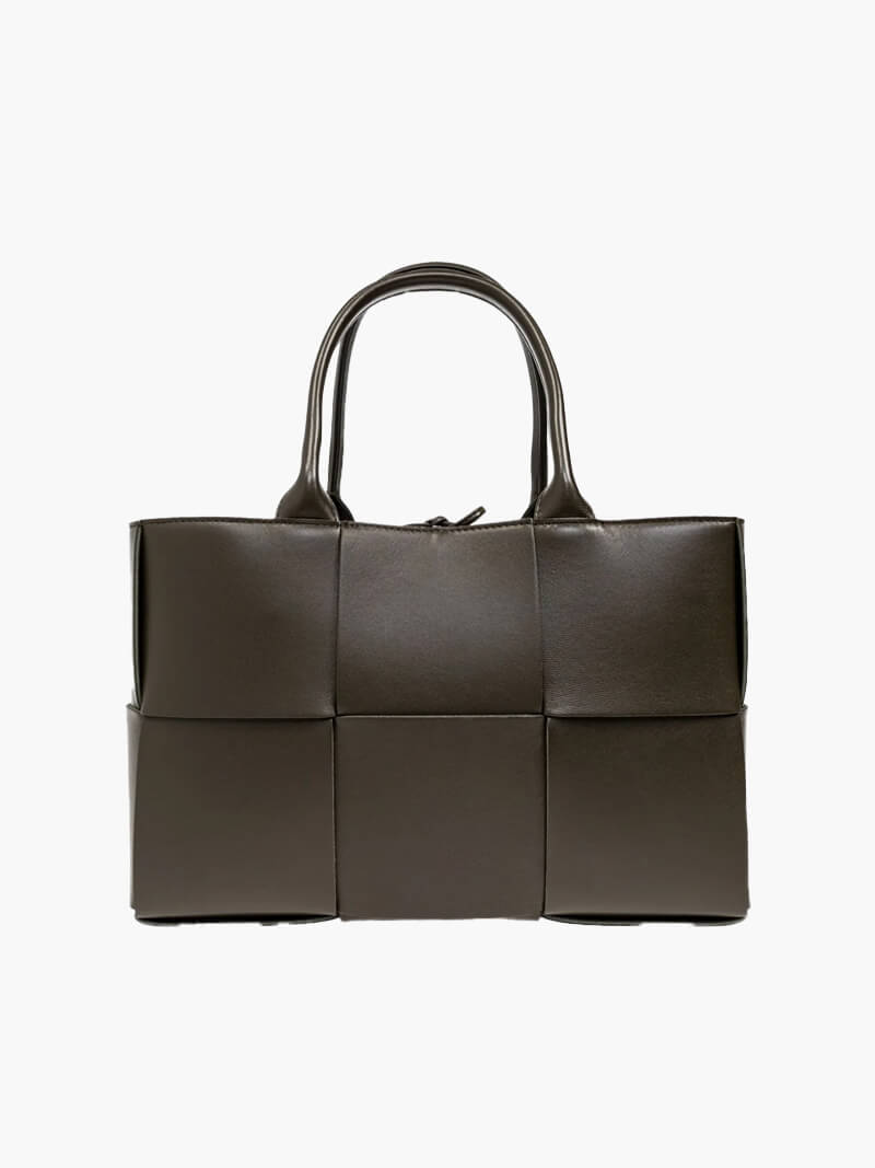 A Vintage Style Bag with Delicate Timeless Details