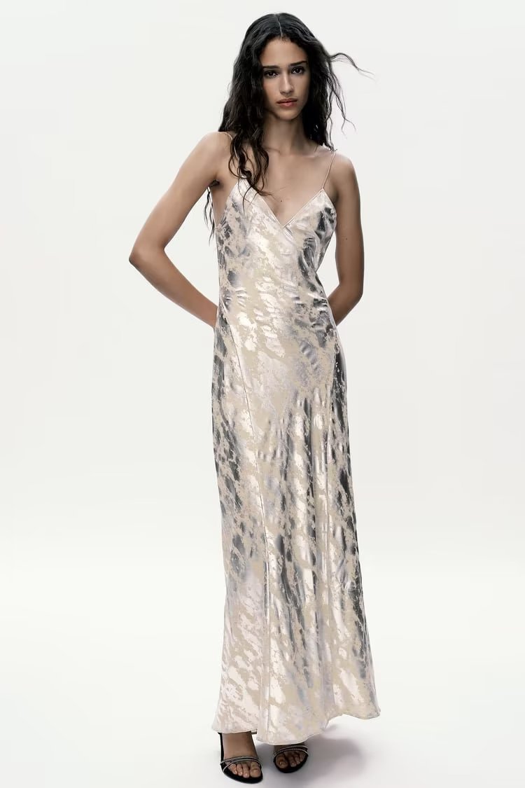 Polished Dress with an Effortless Classic Look