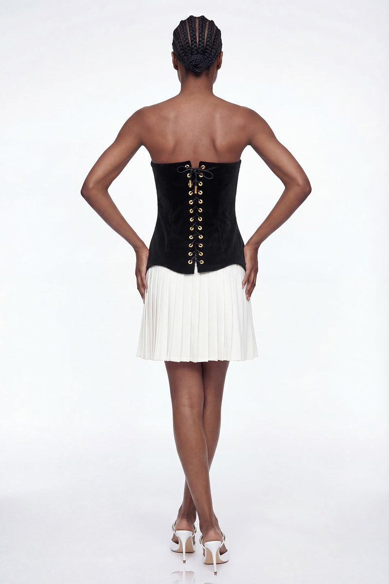 Gracefully Styled Dress for Any Occasion