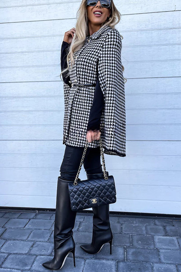 Well Tailored Coat with a Graceful Silhouette