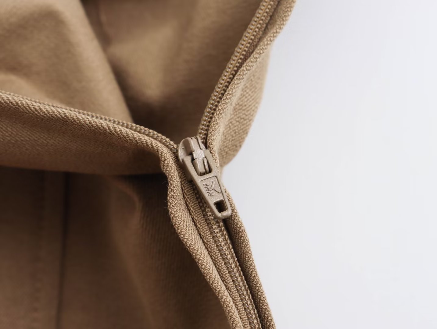 Effortlessly Elegant Garment with a Timeless Design