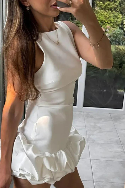 Gracefully Styled Garment for Any Occasion