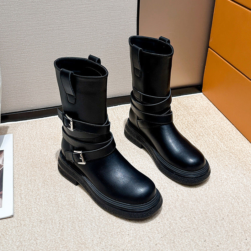 Beautifully Finished Boots in a Timeless Design
