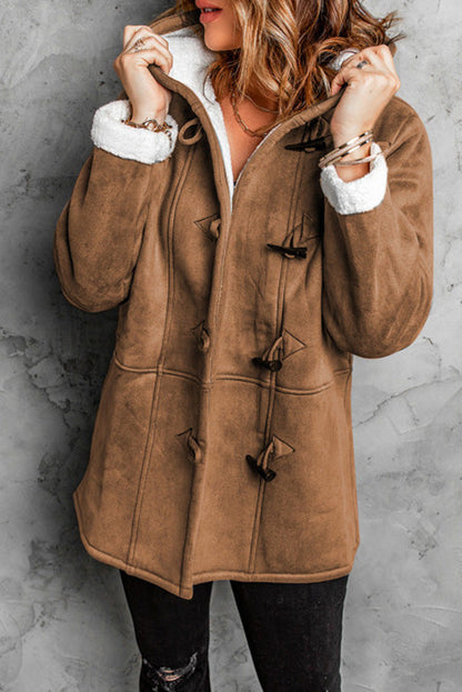 Effortlessly Elegant Coat with a Timeless Design