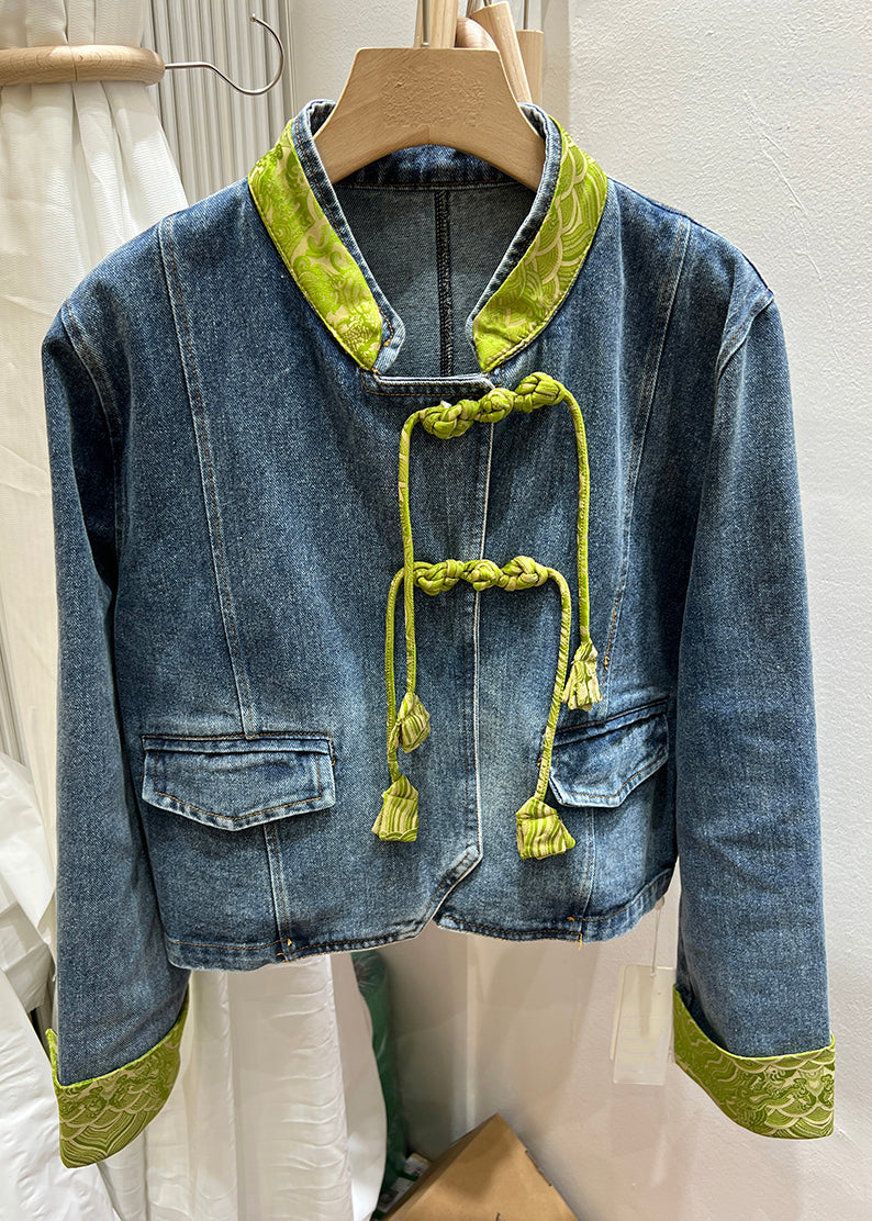 Classic Vintage Coat with a Flattering Fit