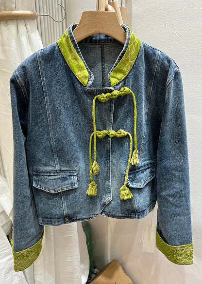 Classic Vintage Coat with a Flattering Fit