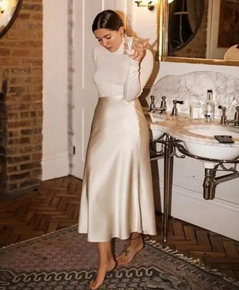 Well Tailored Garment with a Graceful Silhouette