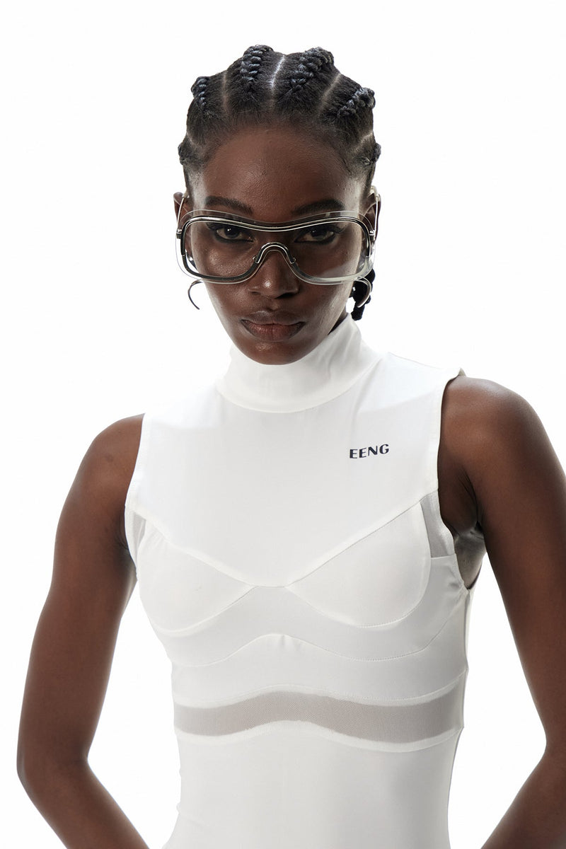 Well Tailored Garment with a Graceful Silhouette