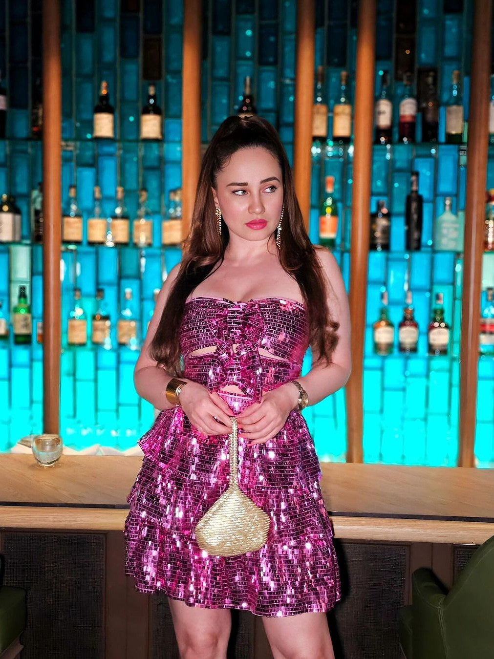 Gracefully Styled Dress for Any Occasion