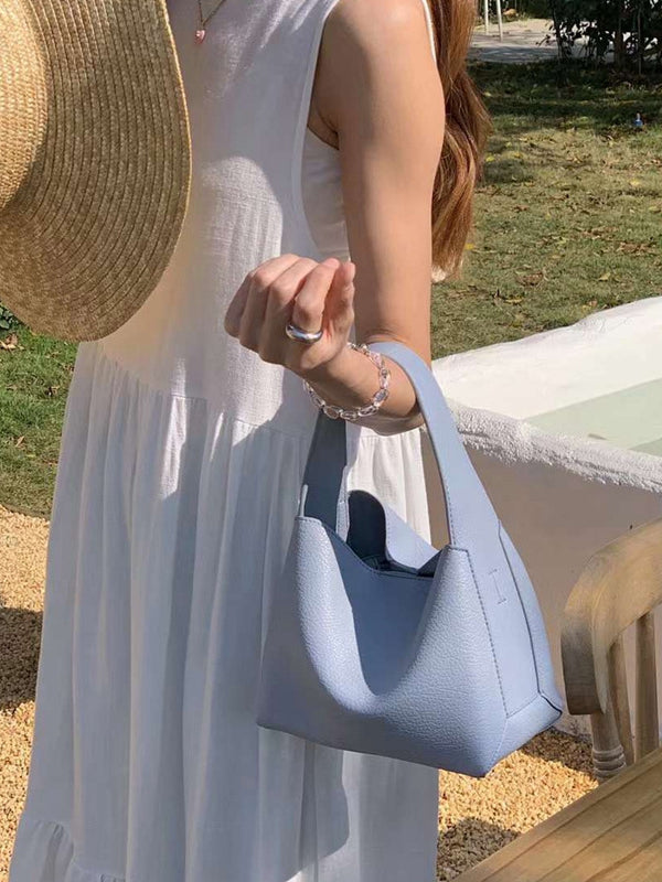 Sophisticated Bag with a Clean Classic Look