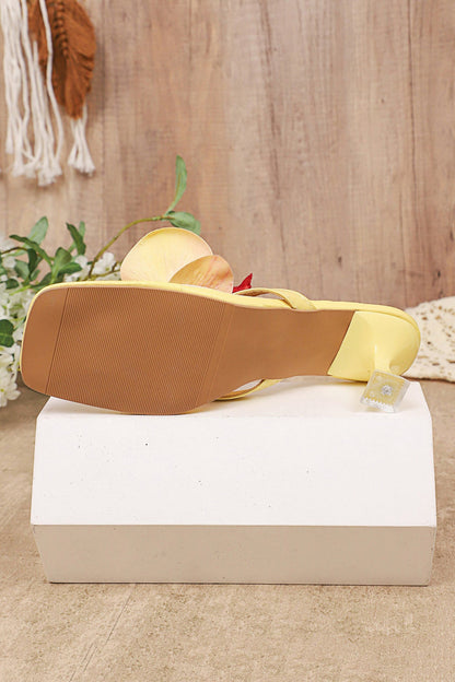 Beautifully Finished Heels in a Timeless Design