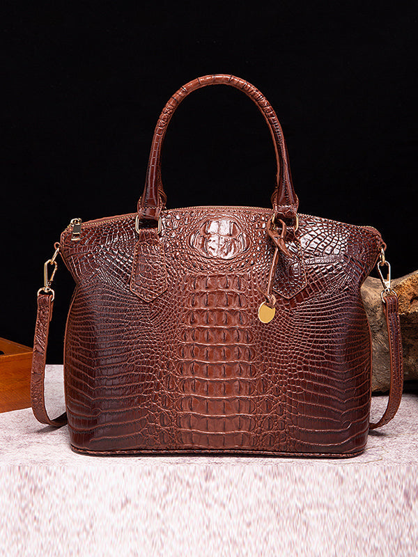 Gracefully Styled Bag for Any Occasion