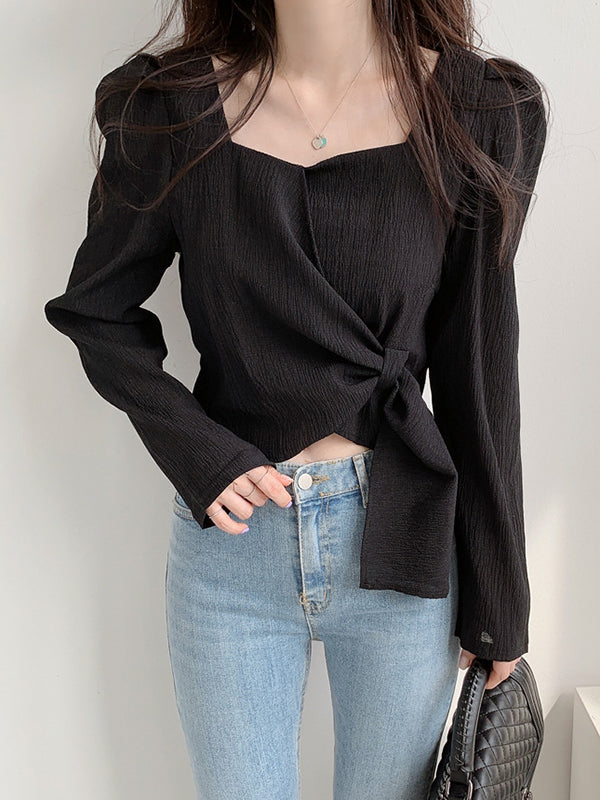Beautifully Crafted Blouse in a Classic Style