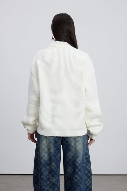 Effortlessly Elegant Top with a Timeless Design