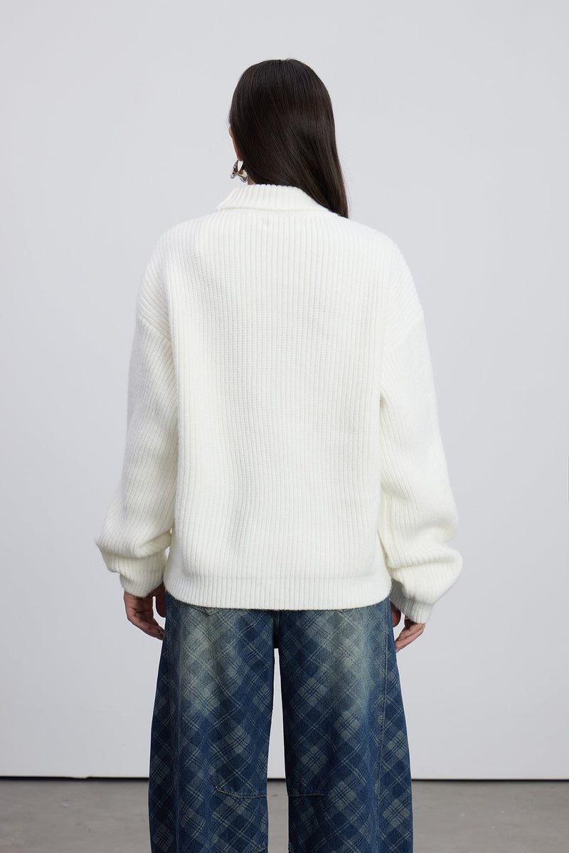 Effortlessly Elegant Top with a Timeless Design