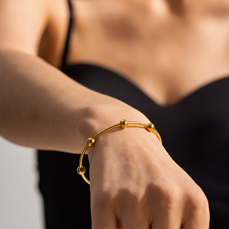Polished Garment with an Effortless Classic Look