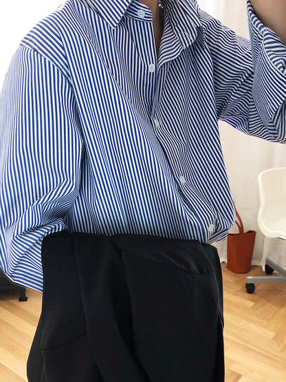 Well Tailored Blouse with a Graceful Silhouette