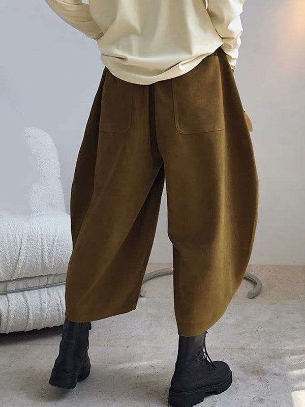 Classic Vintage Trousers with a Flattering Fit