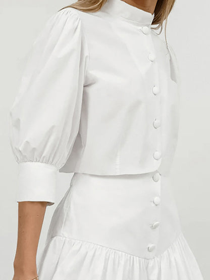 Effortlessly Elegant Blouse with a Timeless Design