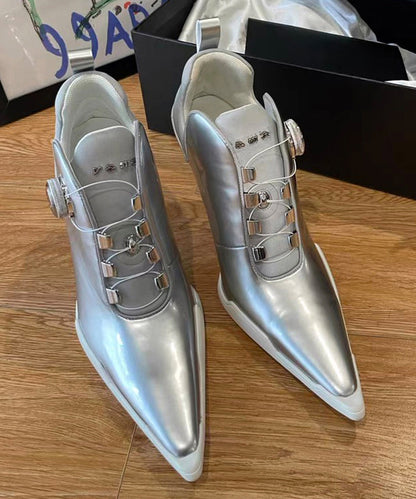 Gracefully Styled Boots for Any Occasion