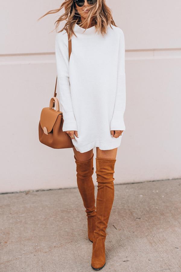 Well Tailored Sweater with a Graceful Silhouette