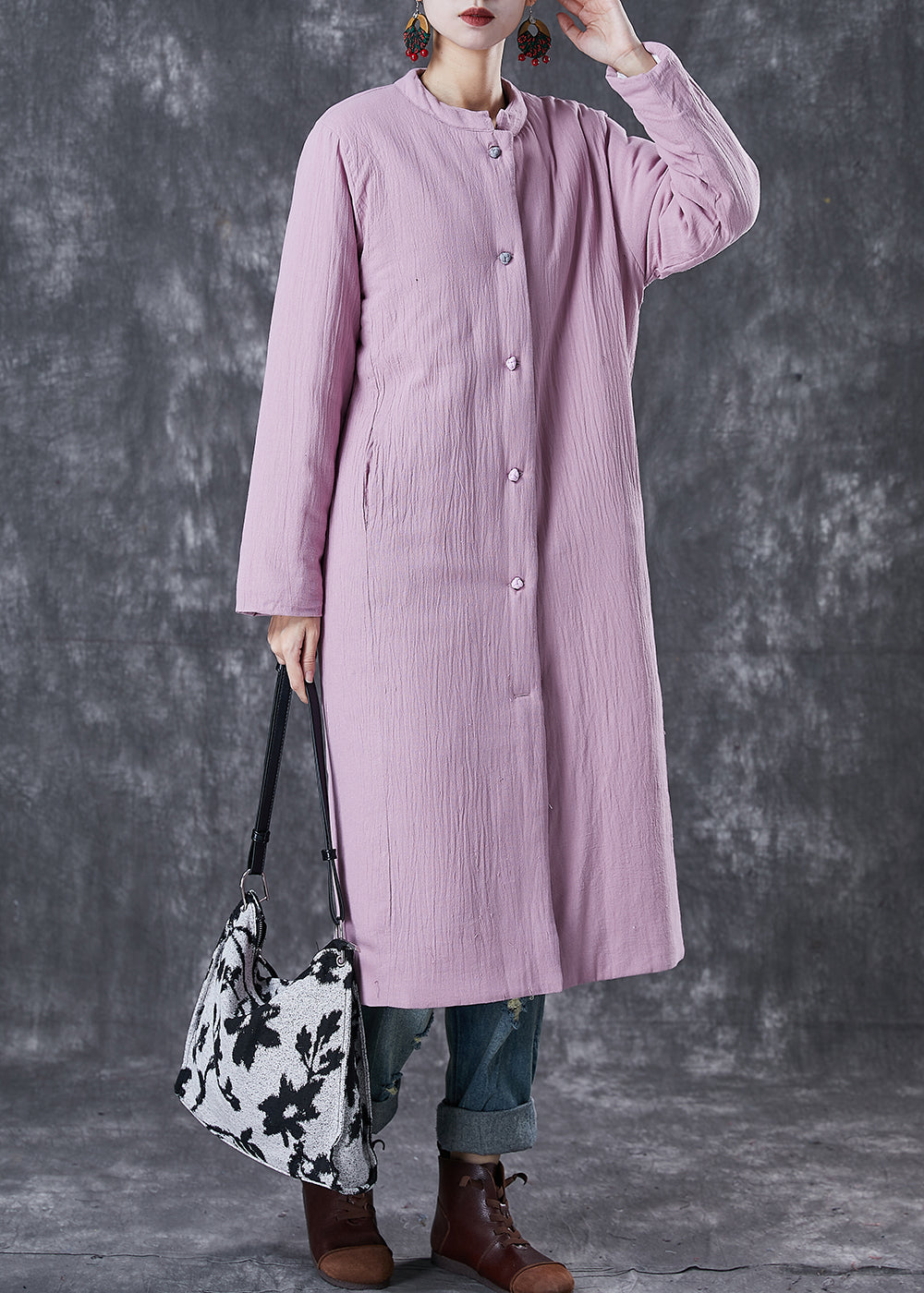 Well Tailored Coat with a Graceful Silhouette
