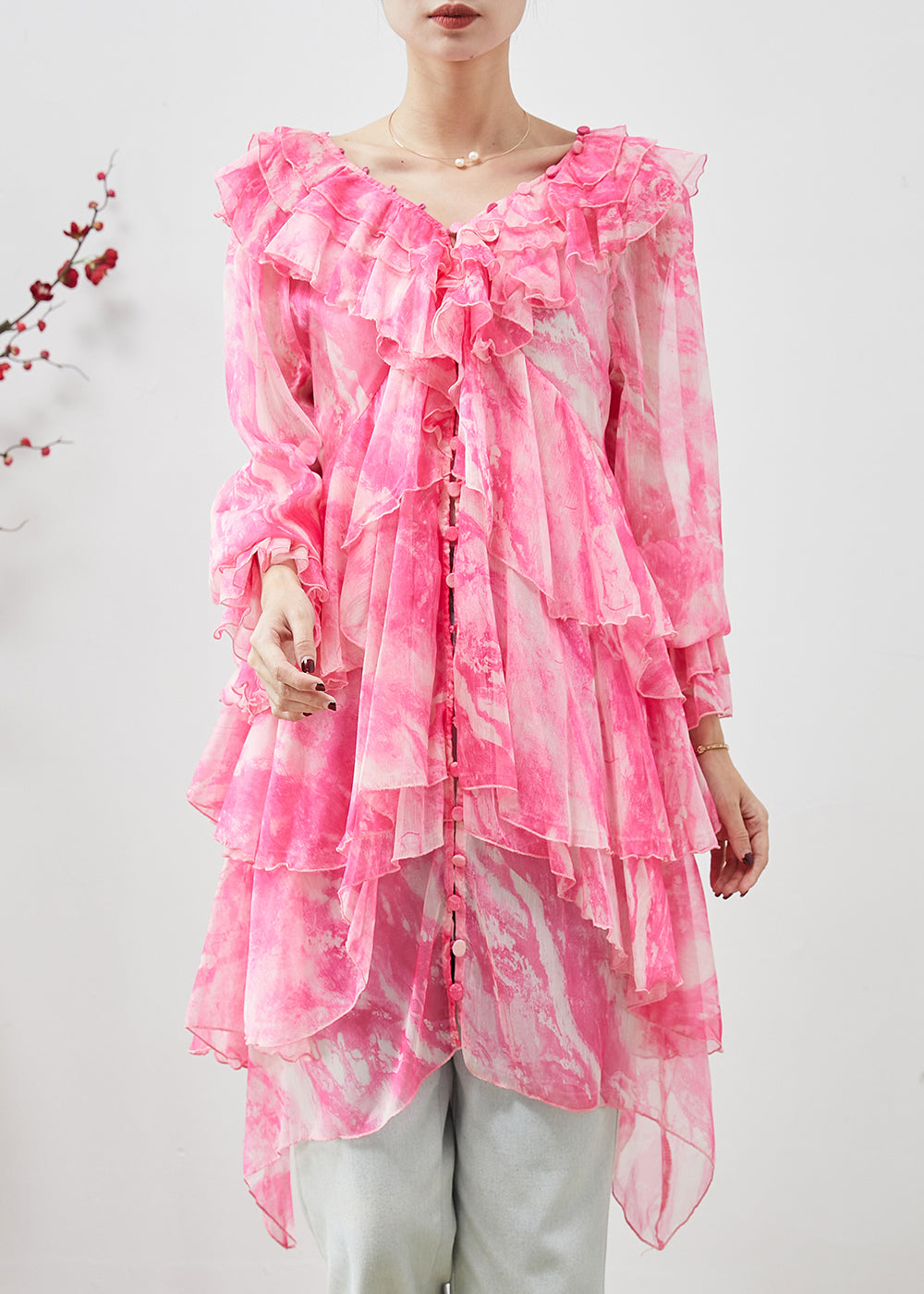 Beautifully Finished Dress in a Timeless Design