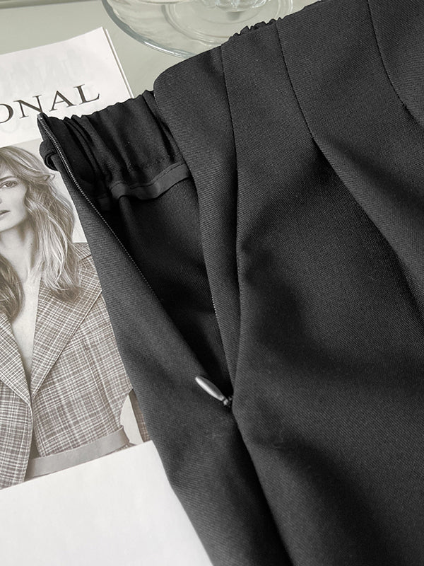 Well Tailored Trousers with a Graceful Silhouette