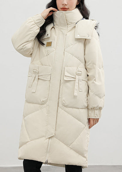 Well Tailored Coat with a Graceful Silhouette
