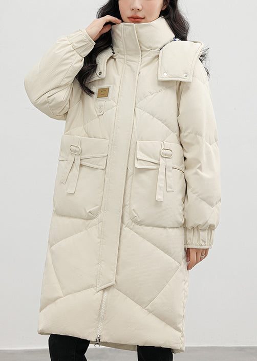 Well Tailored Coat with a Graceful Silhouette