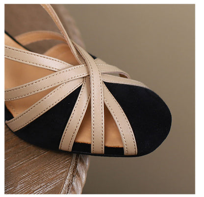 Polished Heels with an Effortless Classic Look