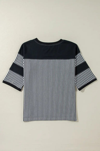 Well Tailored Top with a Graceful Silhouette