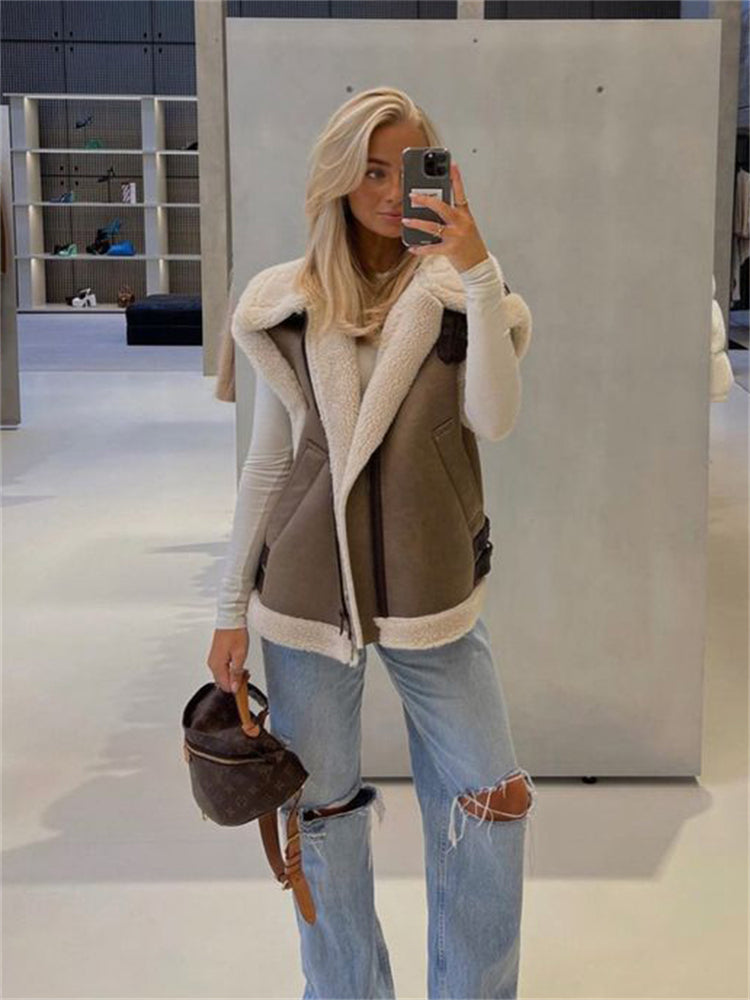 Gracefully Styled Cardigan for Any Occasion