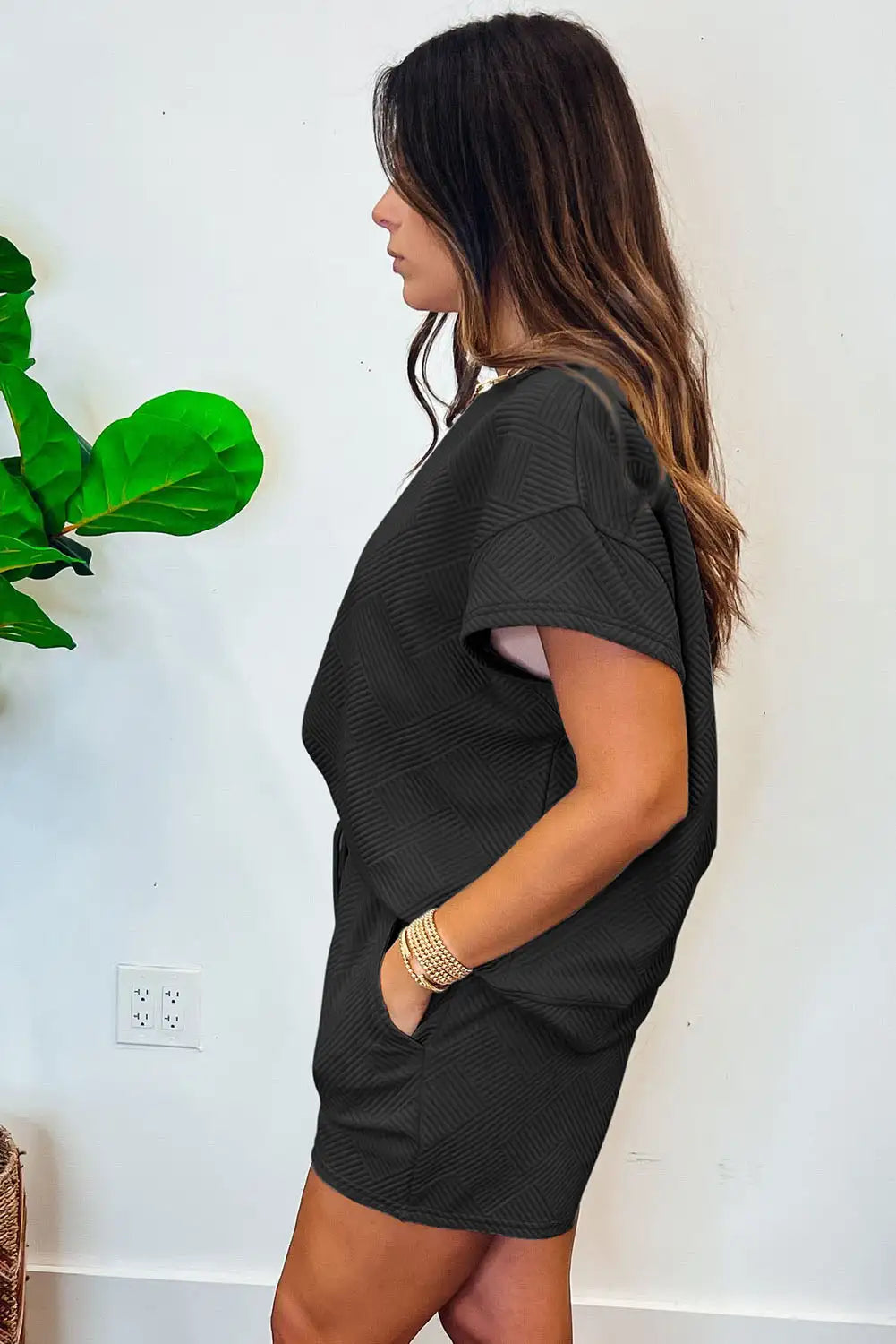 Well Tailored Garment with a Graceful Silhouette