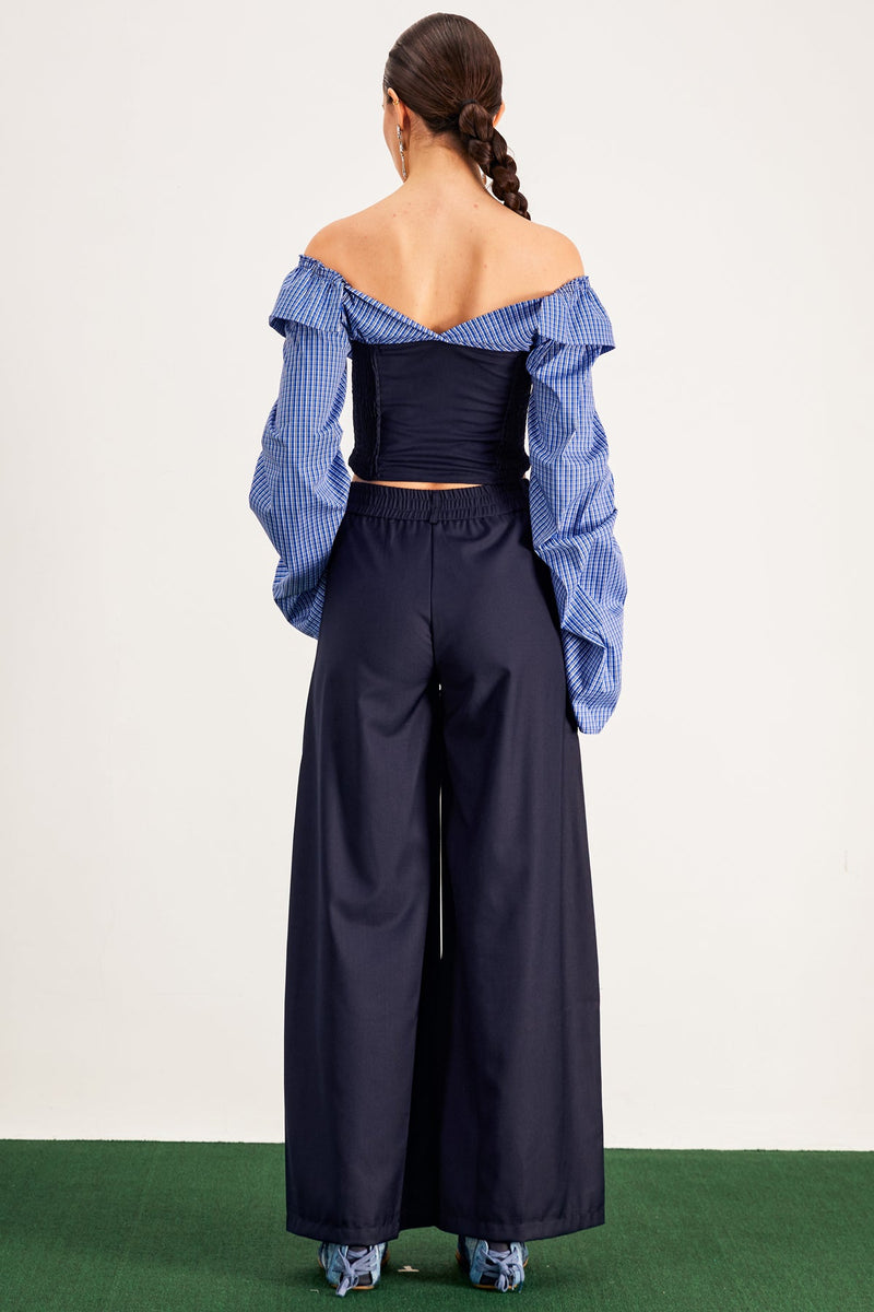 Sophisticated Pants with a Clean Classic Look