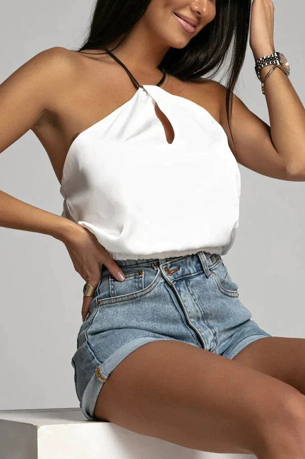 Beautifully Finished Top in a Timeless Design
