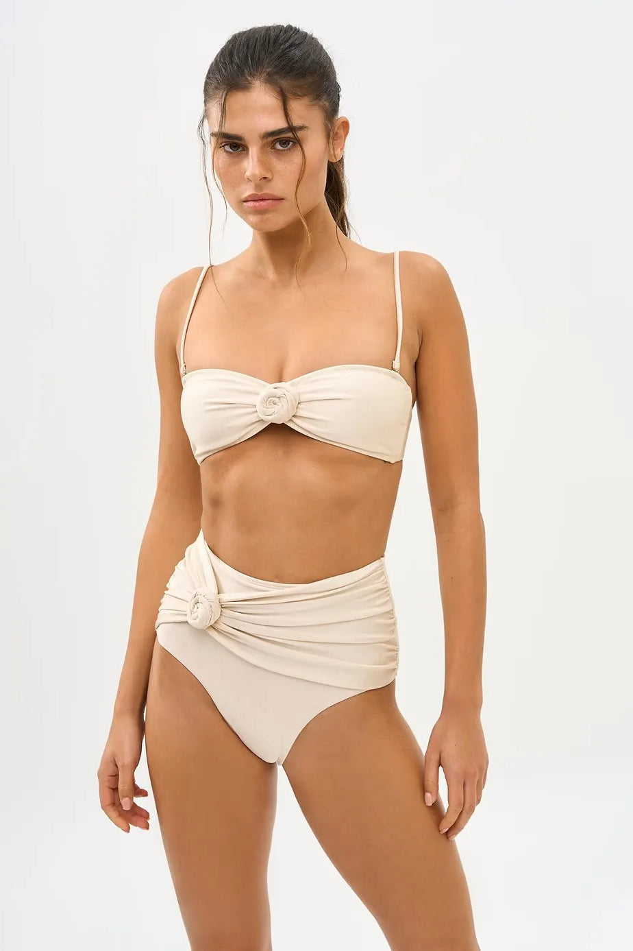 Well Tailored Bikini with a Graceful Silhouette