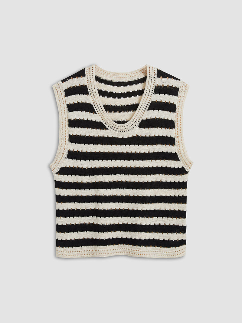 Beautifully Crafted Sweater in a Classic Style